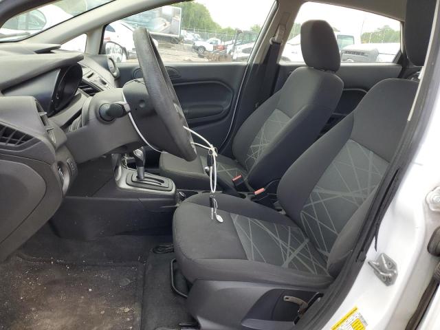 Седаны FORD FIESTA 2014 Белый