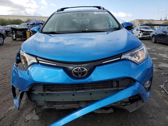 Паркетники TOYOTA RAV4 2017 Синий