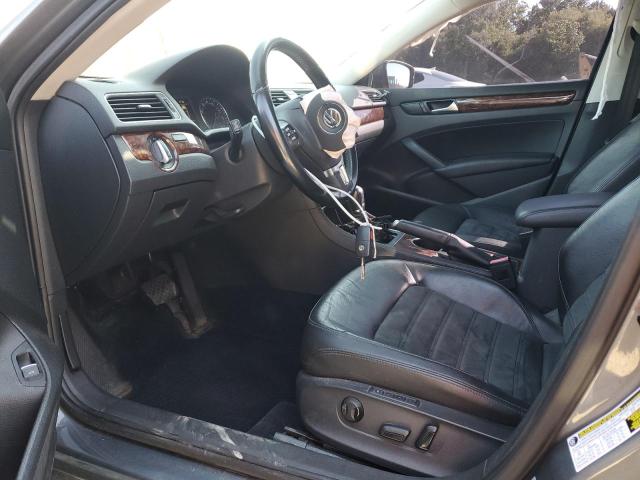  VOLKSWAGEN PASSAT 2013 Серый