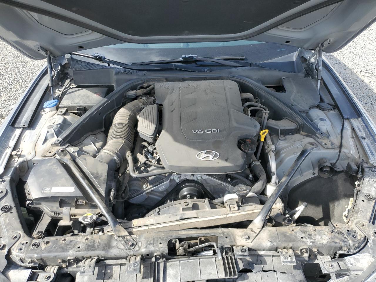 2015 Hyundai Genesis 3.8L VIN: KMHGN4JE4FU037759 Lot: 56605295