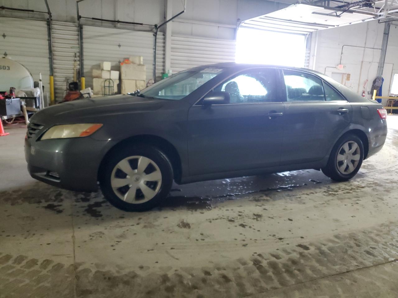 2007 Toyota Camry Ce for Sale in Columbus, OH - Minor Dent/Scratches