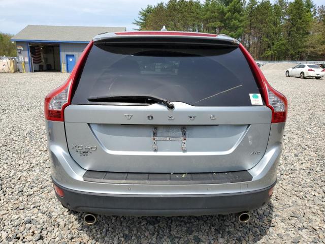 Паркетники VOLVO XC60 2013 Сріблястий