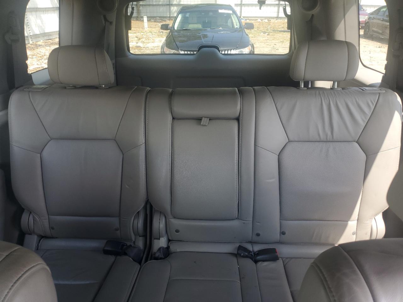 2011 Honda Pilot Touring VIN: 5FNYF3H92BB002424 Lot: 56396085