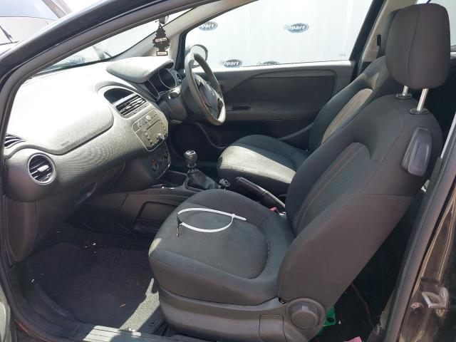 2013 FIAT PUNTO POP