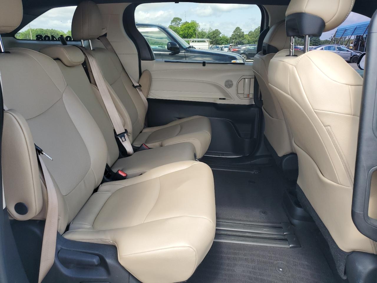 2022 Toyota Sienna Xle VIN: 5TDYRKEC3NS113730 Lot: 57160105