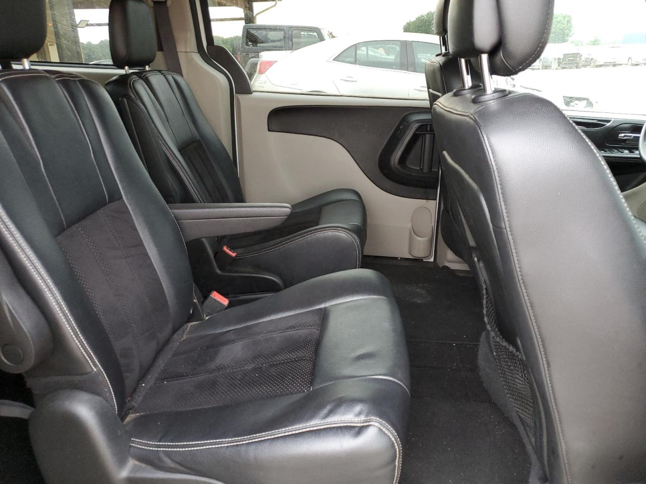 2017 Dodge Grand Caravan Sxt VIN: 2C4RDGCG3HR864992 Lot: 64481515