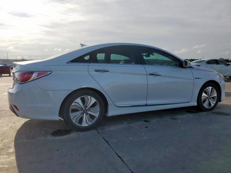  HYUNDAI SONATA 2013 Белый