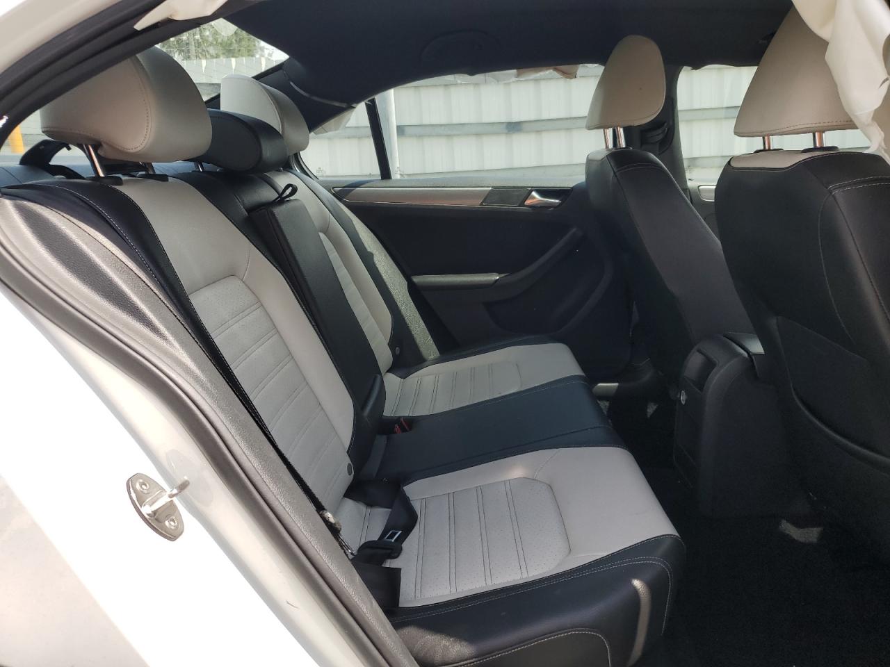 2017 Volkswagen Jetta Sport VIN: 3VWD17AJ6HM354058 Lot: 58650755