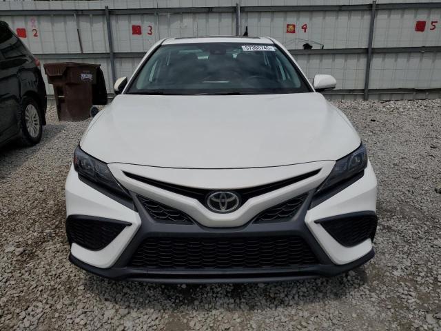  TOYOTA CAMRY 2021 Белый