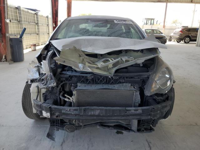 Sedans KIA RIO 2013 Srebrny
