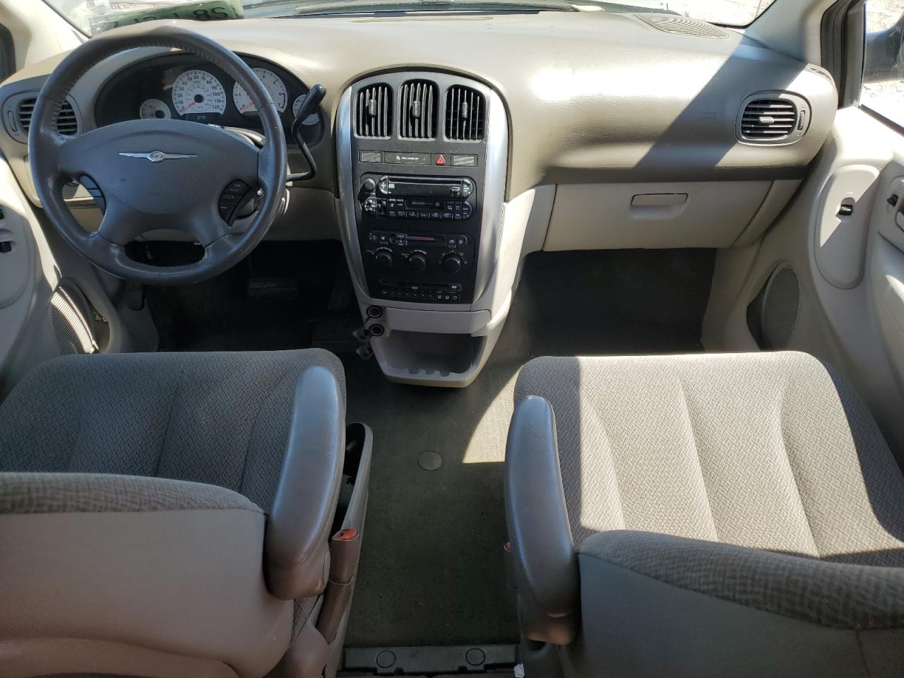 2005 Chrysler Town & Country Touring VIN: 2C4GP54L55R542980 Lot: 56105395