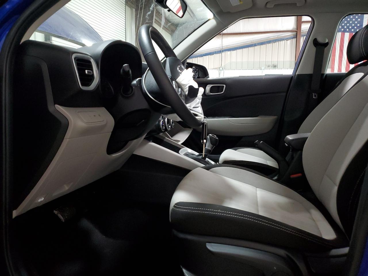 2022 Hyundai Venue Sel VIN: KMHRC8A36NU201838 Lot: 56290575