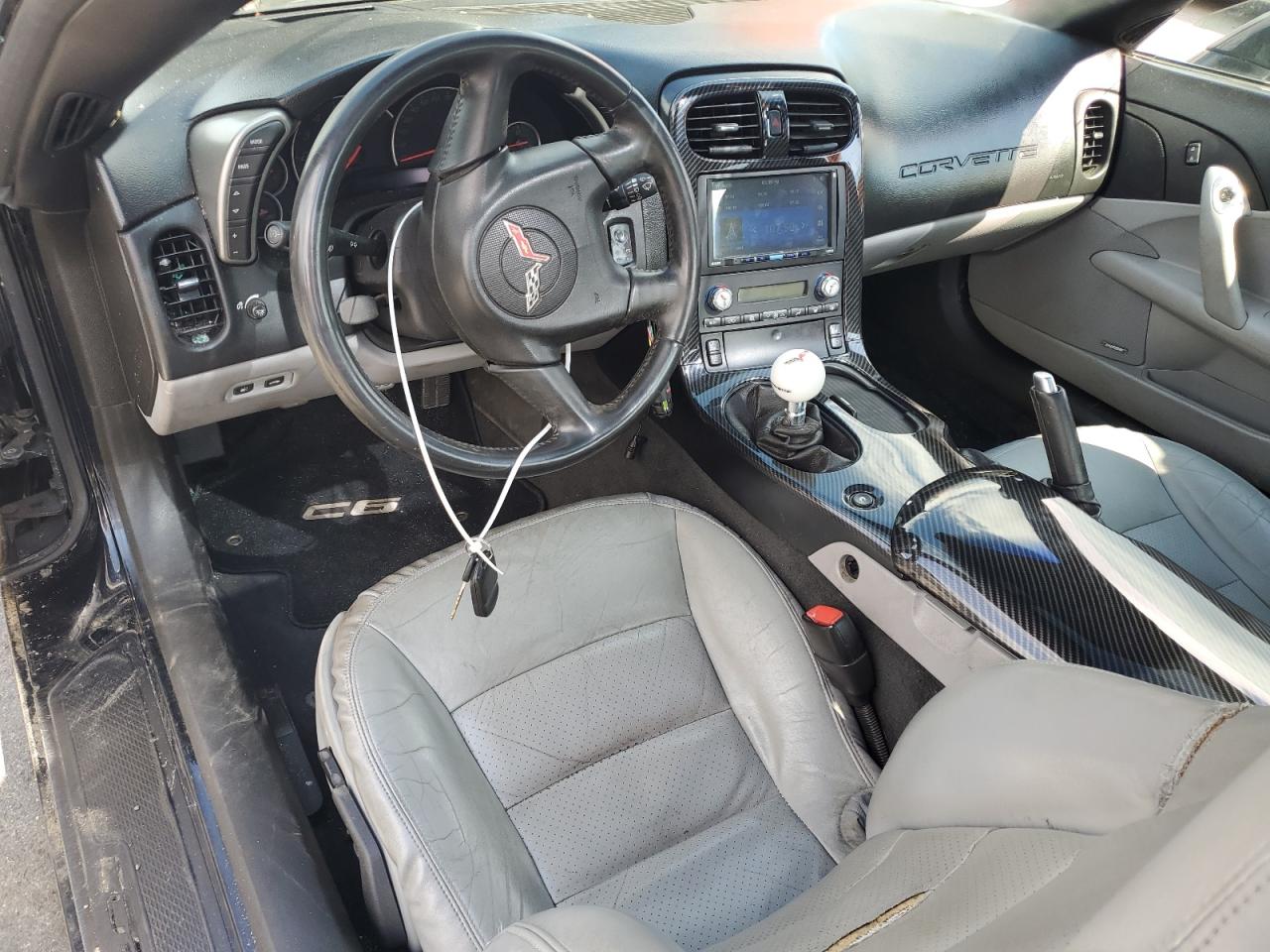 2005 Chevrolet Corvette VIN: 1G1YY24U955107412 Lot: 56670435