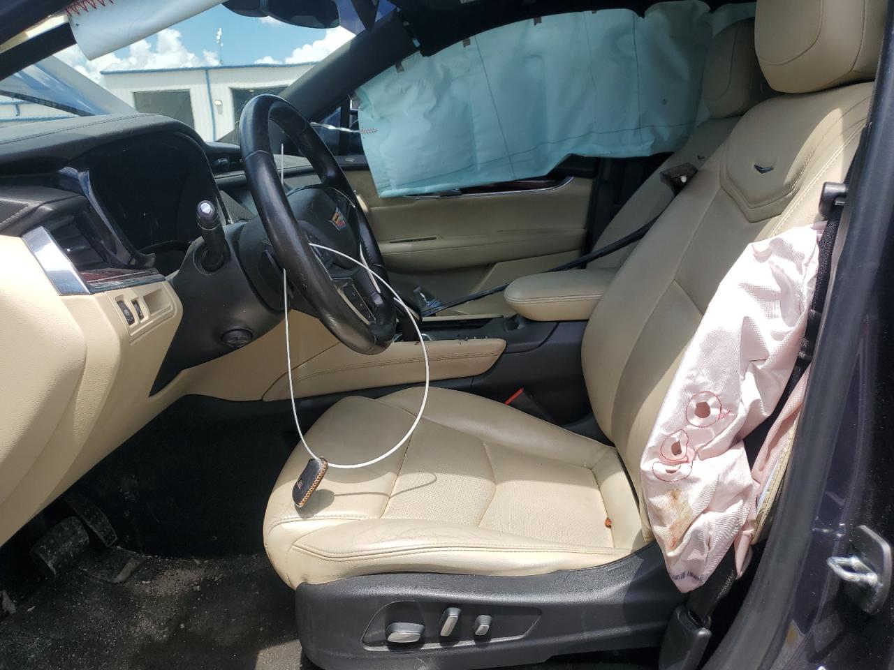 2018 Cadillac Xt5 Premium Luxury VIN: 1GYKNFRS0JZ230095 Lot: 56373805