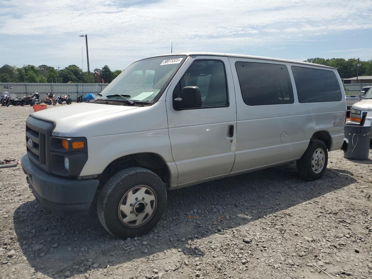 2009 Ford Econoline E350 Super Duty Wagon zu verkaufen in Montgomery, AL - Rear End