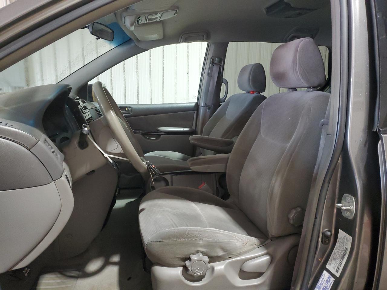 2004 Toyota Sienna Ce VIN: 5TDZA23C24S195320 Lot: 57475535