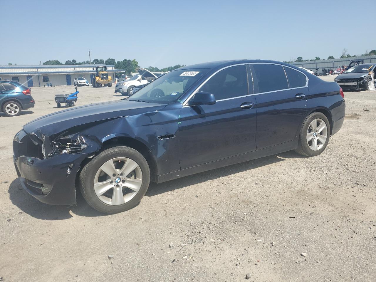WBAFR1C57BC746599 BMW 5 SERIES Photo 1