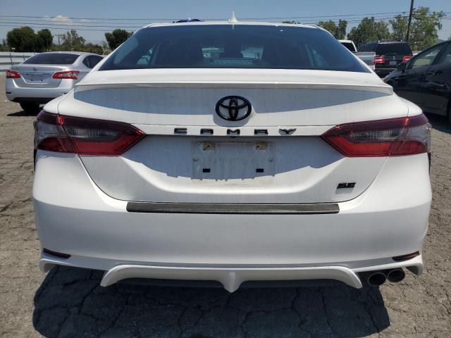  TOYOTA CAMRY 2024 Белый