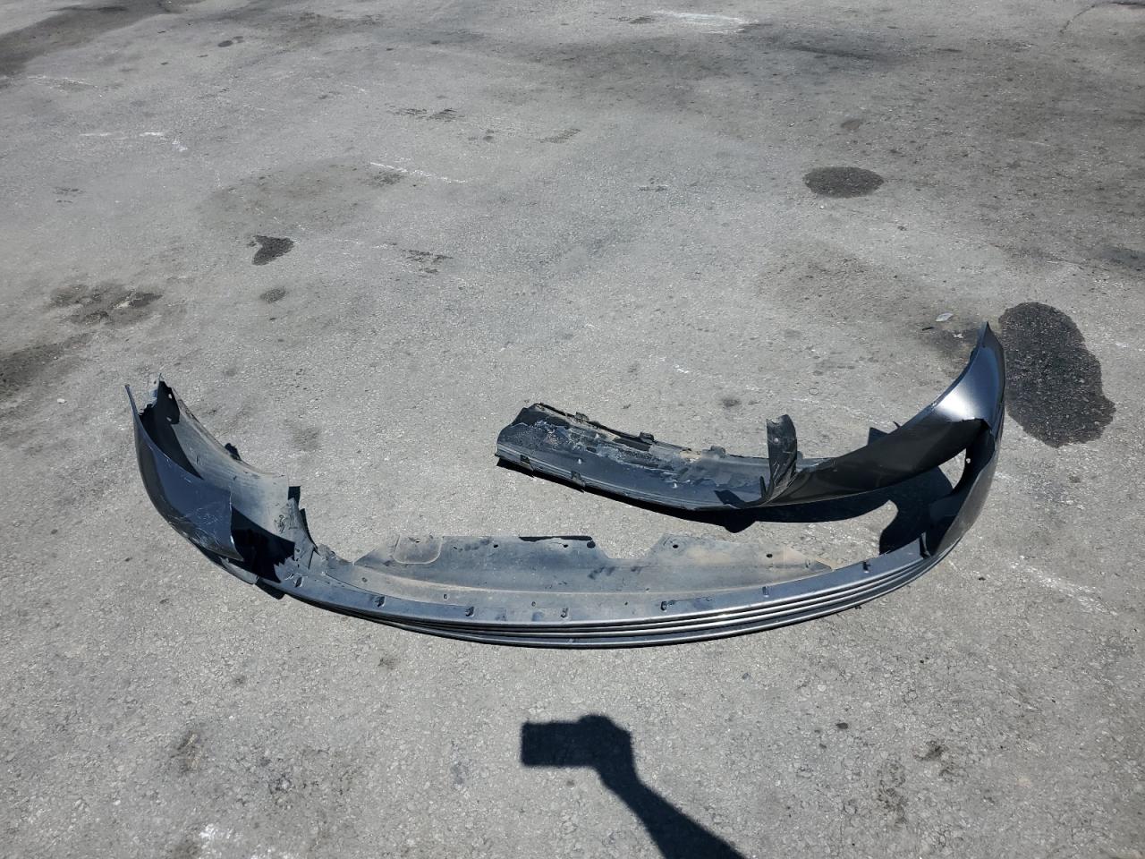 2004 Chrysler Town & Country Touring VIN: 2C4GP54L74R521188 Lot: 56056835