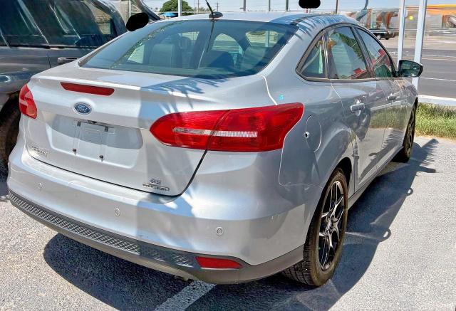 Sedans FORD FOCUS 2016 Srebrny