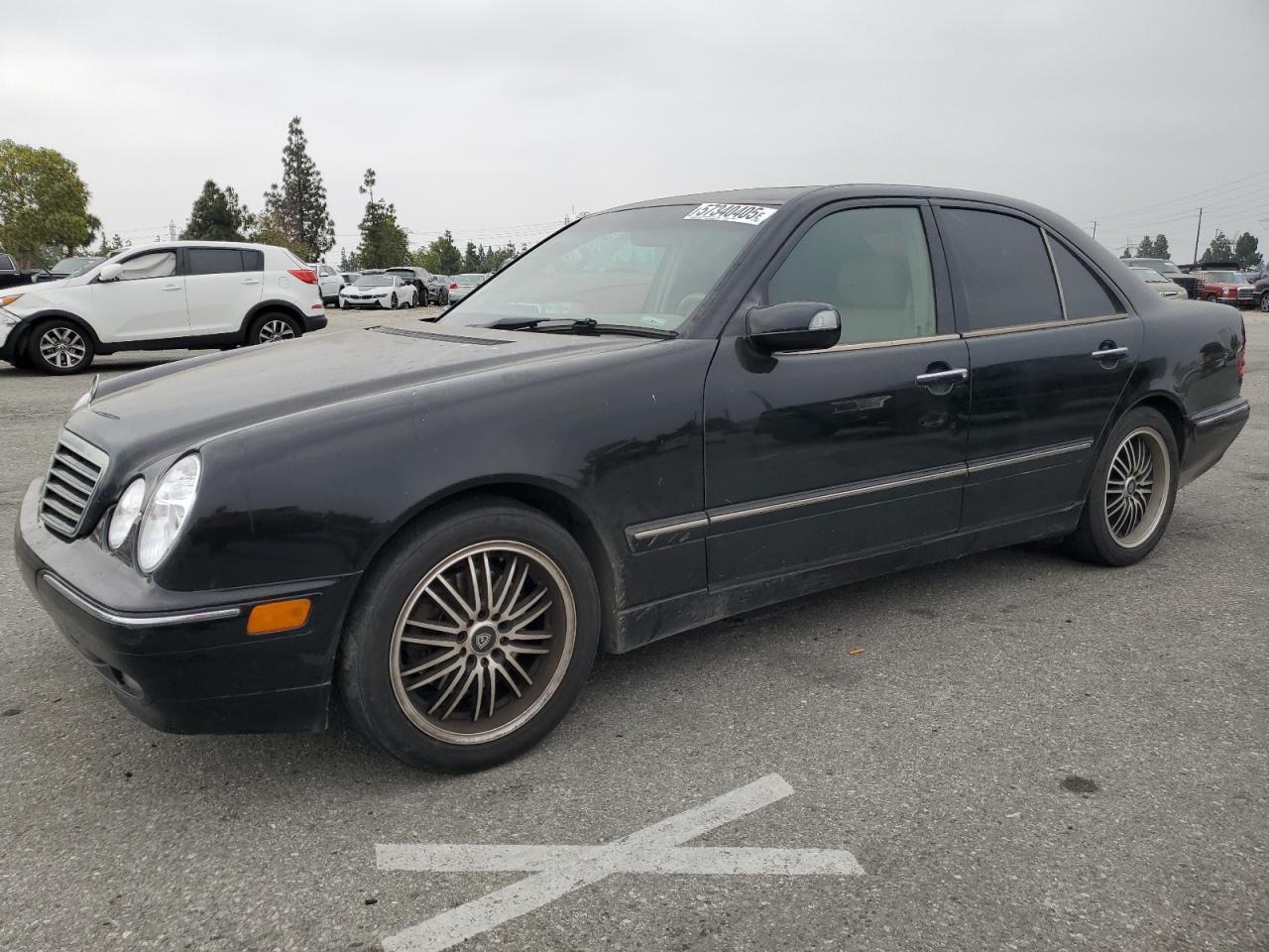 2001 Mercedes-Benz E 320