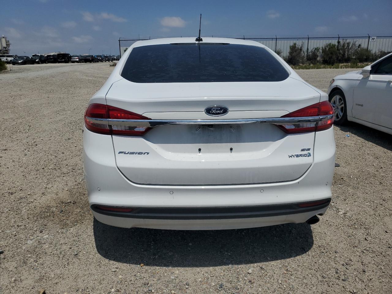 2018 Ford Fusion Se Hybrid VIN: 3FA6P0LU6JR281863 Lot: 54040615