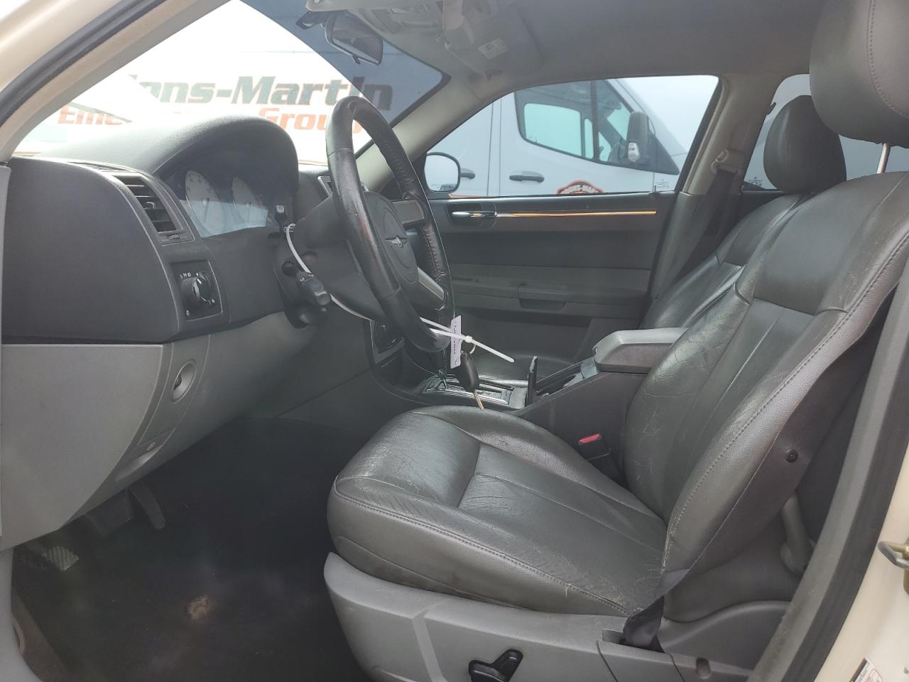 2005 Chrysler 300 Touring VIN: 2C3JA53G65H183953 Lot: 56968295