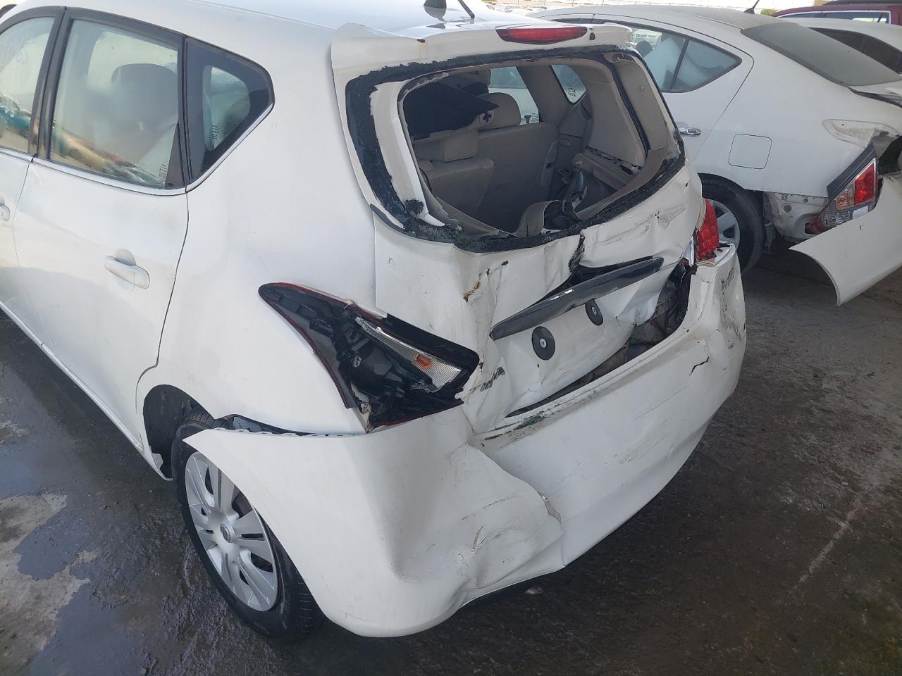 MNTBC2C93G6011063 - 2016 Nissan Tiida - #undefined