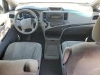 2011 Toyota Sienna  იყიდება Vallejo-ში, CA - Front End