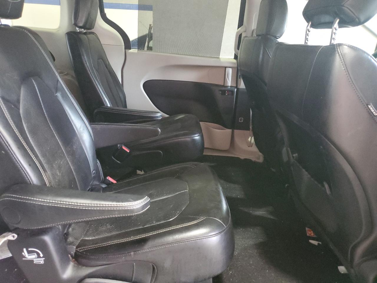 2020 Chrysler Voyager Lxi VIN: 2C4RC1DG0LR163849 Lot: 58499375