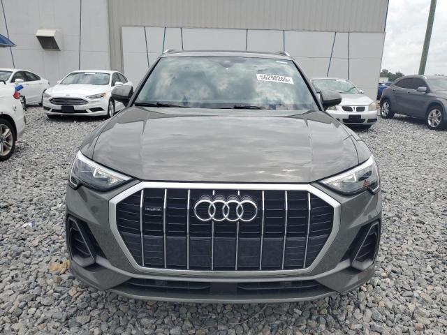  AUDI Q3 2021 Szary