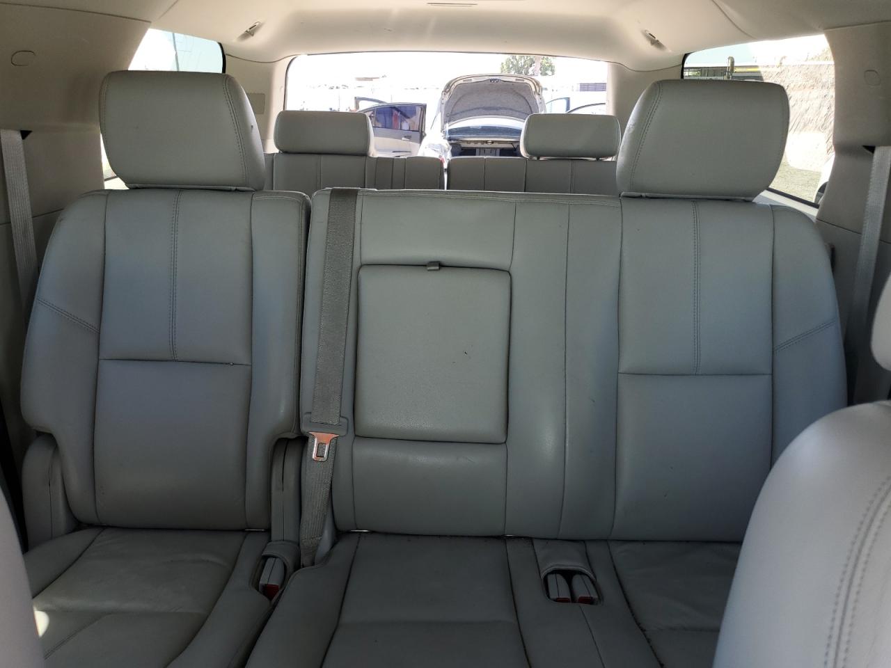 2014 Chevrolet Suburban K1500 Lt VIN: 1GNSKJE71ER183319 Lot: 56903485