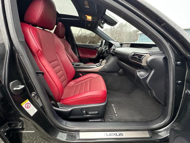  LEXUS IS 2019 Czarny