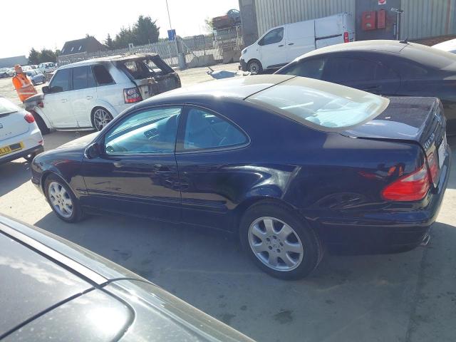 2001 MERCEDES BENZ CLK320 AVA