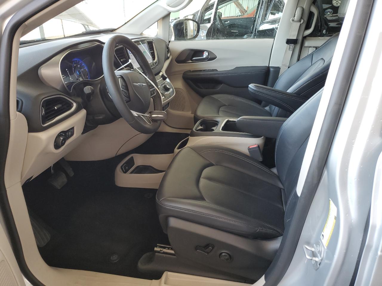 2024 Chrysler Pacifica Touring L VIN: 2C4RC1BG3RR158107 Lot: 56551005