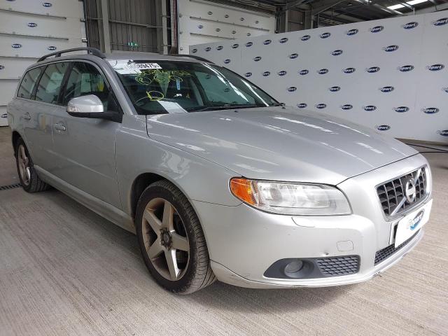 2010 VOLVO V70 SE D A