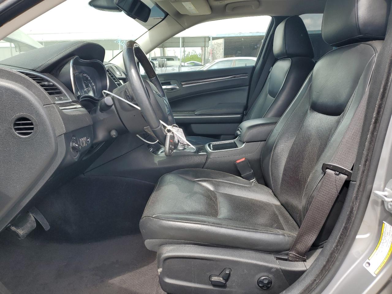 2018 Chrysler 300 Limited VIN: 2C3CCAKG0JH250411 Lot: 56194675