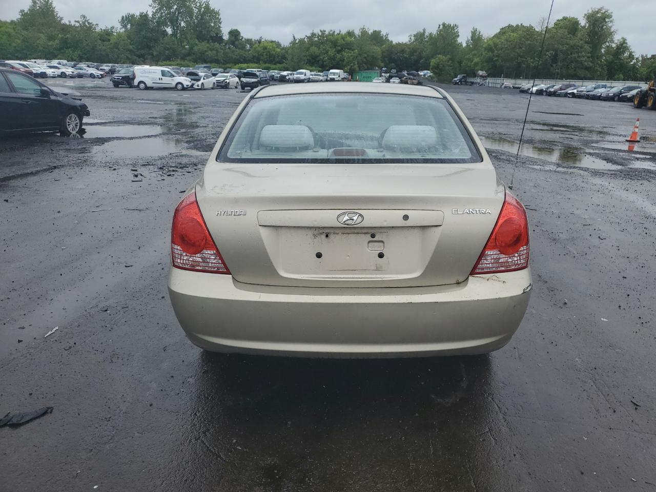 2005 Hyundai Elantra Gls VIN: KMHDN46DX5U197386 Lot: 57989685