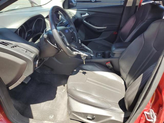 Hatchbacks FORD FOCUS 2012 Czerwony