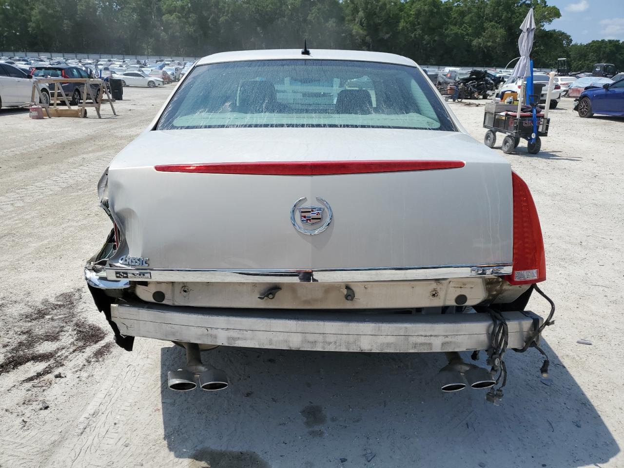 2007 Cadillac Dts VIN: 1G6KD57Y17U198602 Lot: 56420205