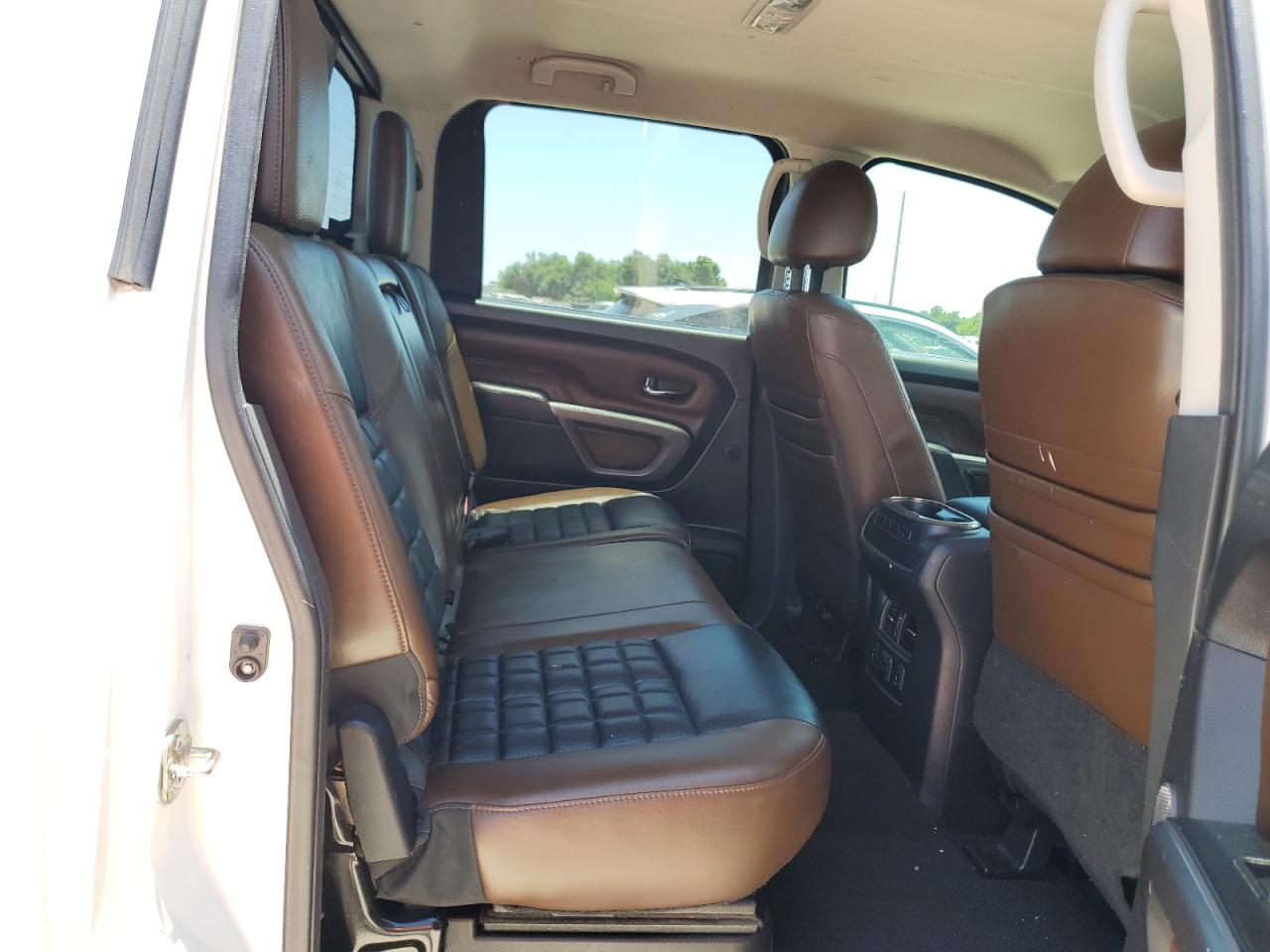 2017 Nissan Titan Sv VIN: 1N6AA1E68HN510418 Lot: 55175085
