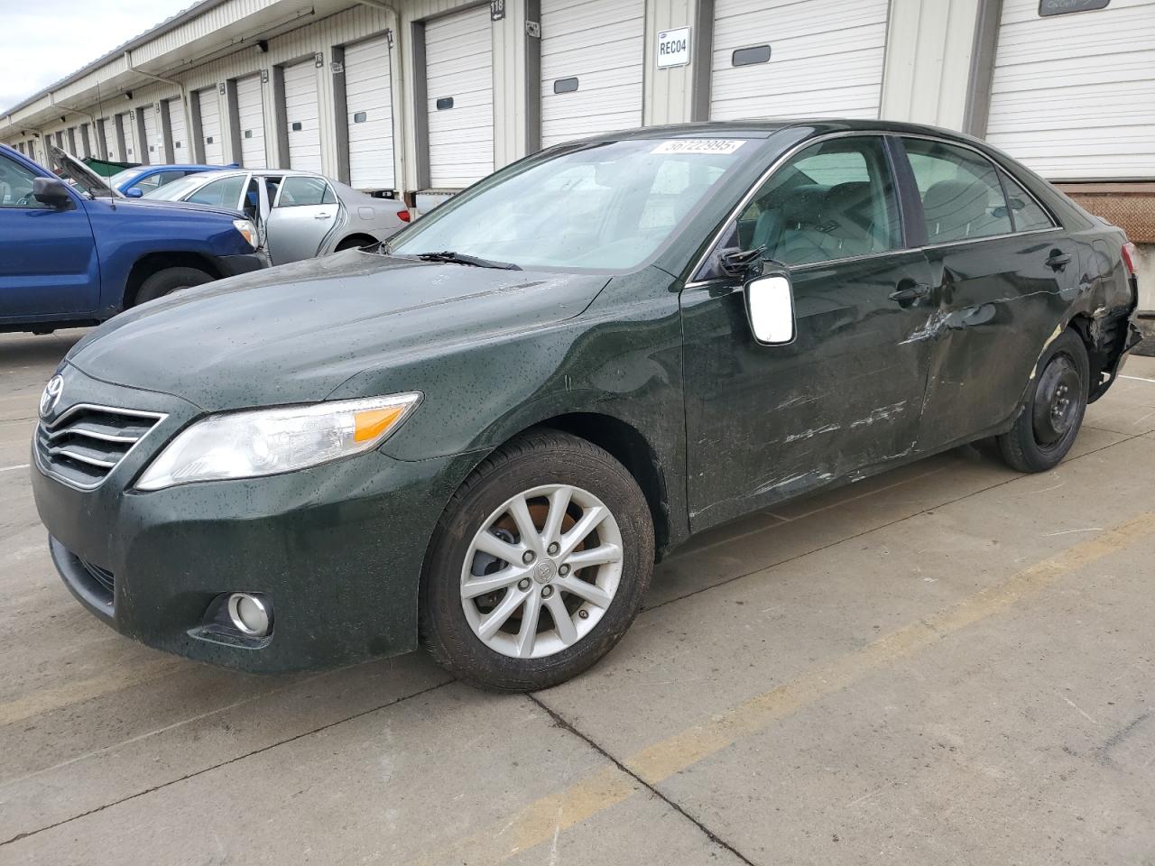 2010 Toyota Camry Base for Sale in Louisville, KY - Side