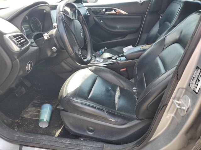  INFINITI QX30 2018 Srebrny