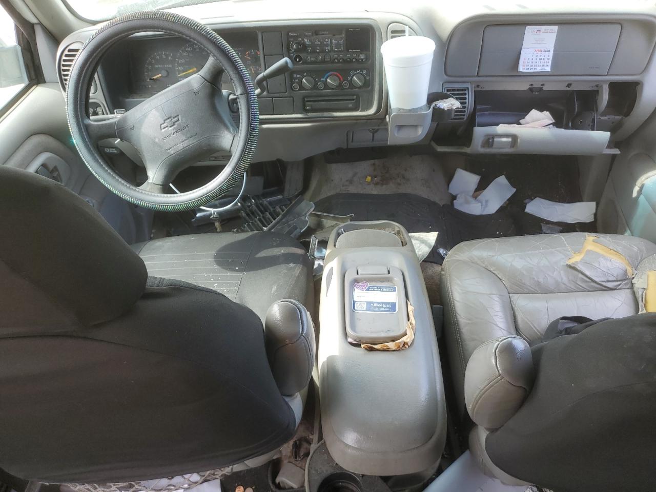1997 Chevrolet Suburban C1500 VIN: 3GNEC16R5VG134635 Lot: 55558205