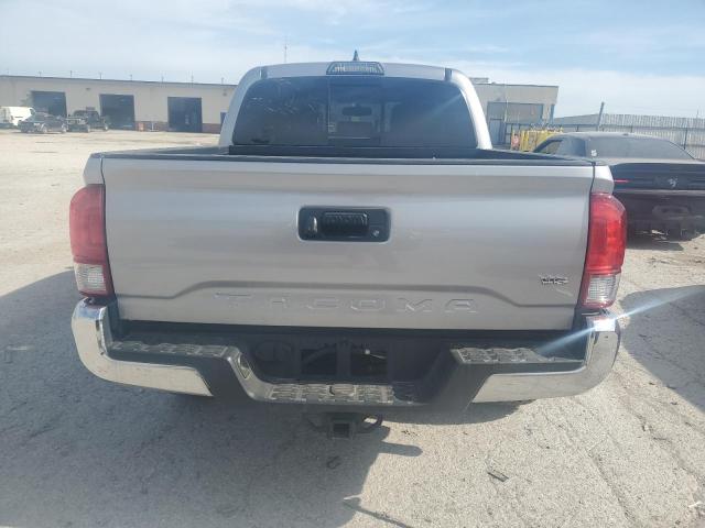 Pickups TOYOTA TACOMA 2017 Silver
