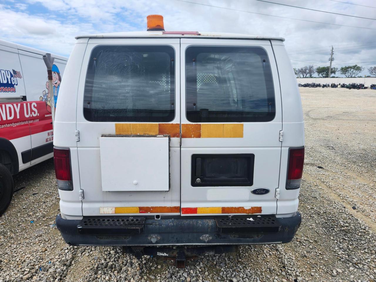 2008 Ford Econoline E350 Super Duty Van VIN: 1FTSE34L68DA15462 Lot: 52294355