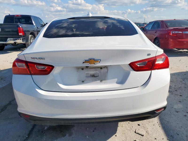  CHEVROLET MALIBU 2017 White