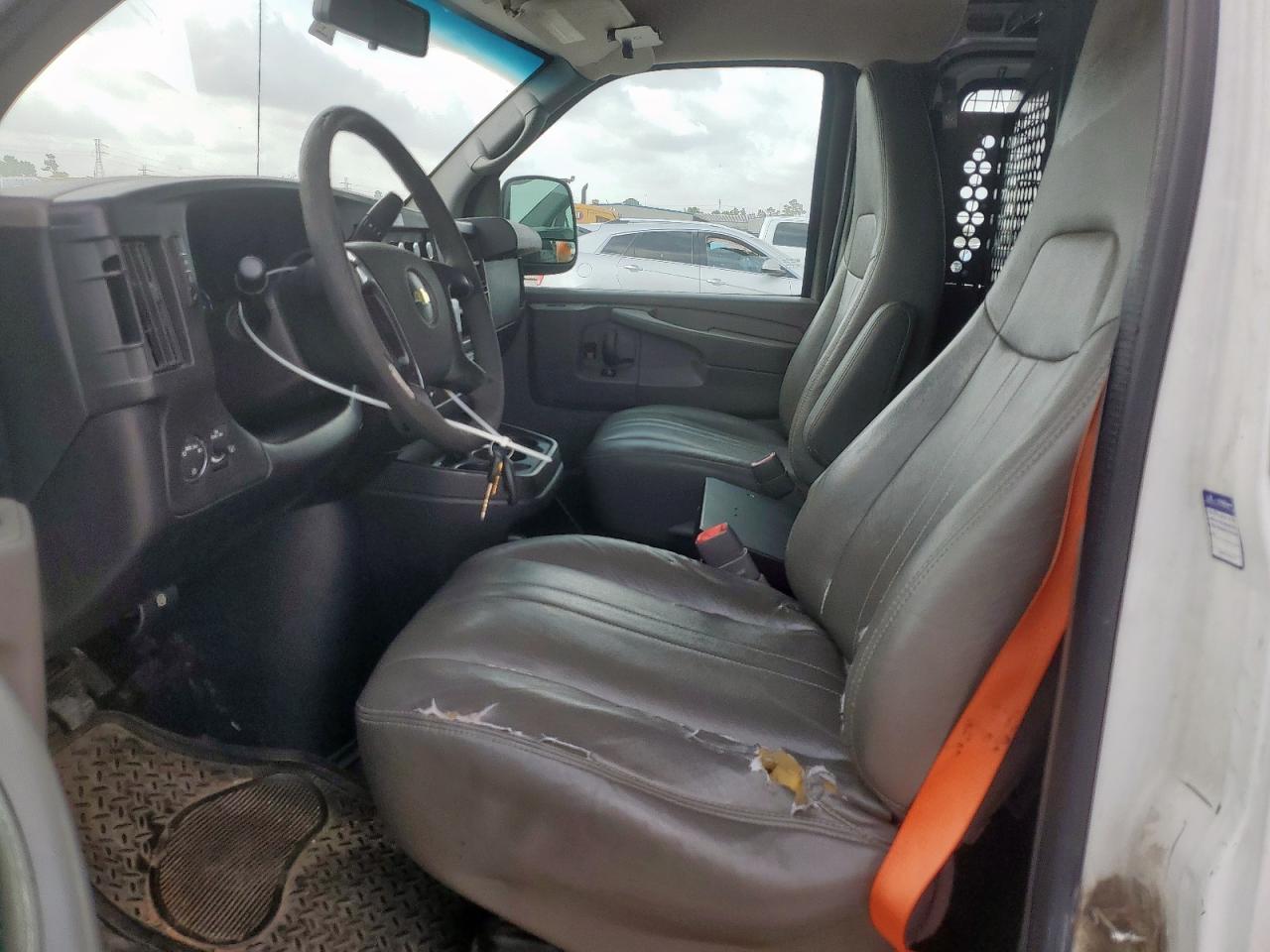 2014 Chevrolet Express G2500 VIN: 1GCWGFCB6E1118464 Lot: 57453335