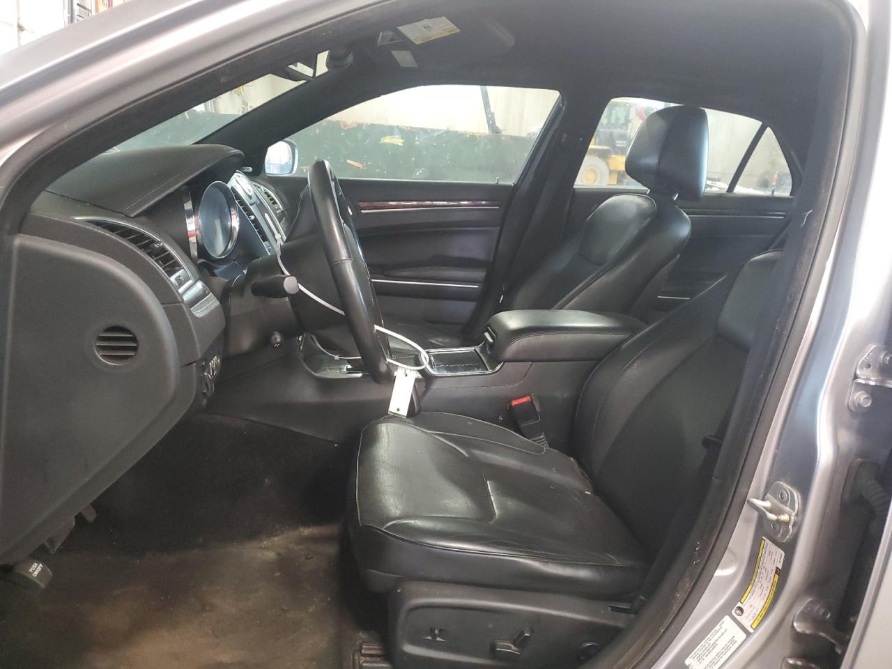 2014 Chrysler 300C VIN: 2C3CCAKG2EH105831 Lot: 57361555