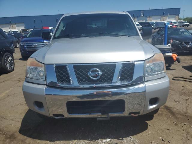  NISSAN TITAN 2012 Сріблястий